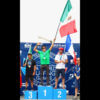 Jhony Corzo en pódium medalla de oro en surf para México