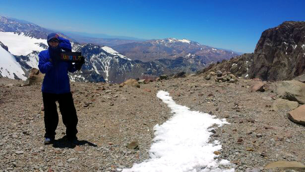 Mariana Torres a 5580 msnm del Aconcagua