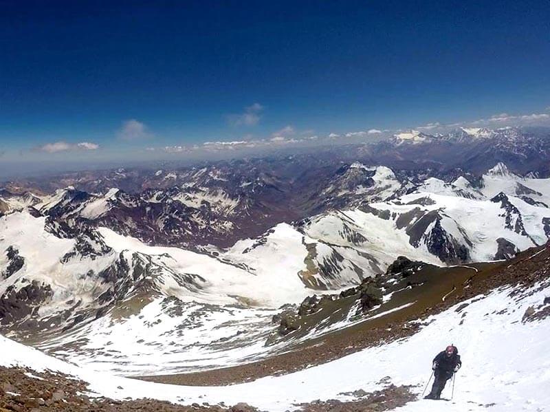 Mariana Torres en el Cerro del Aconcagua, a 6962 msnm