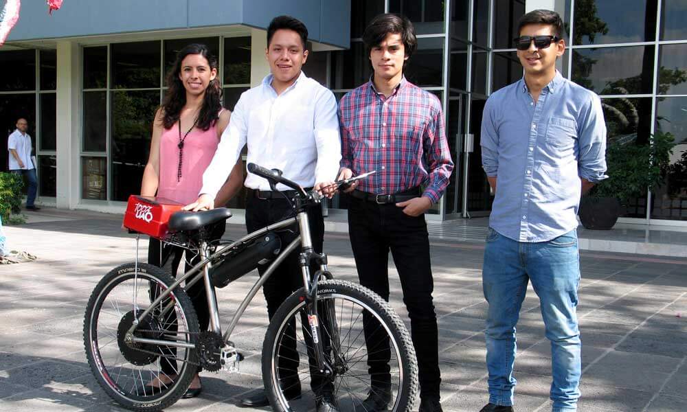 Alumnos de la Universidad Autónoma de Querétaro presentan BiciUAQ