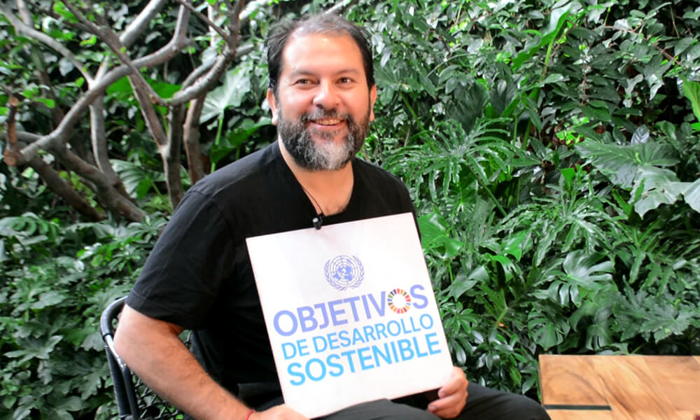 Chef Enrique Olvera fue reconocido por la ONU por cuidar del medio ambiente al brindar servicio restaurantero
